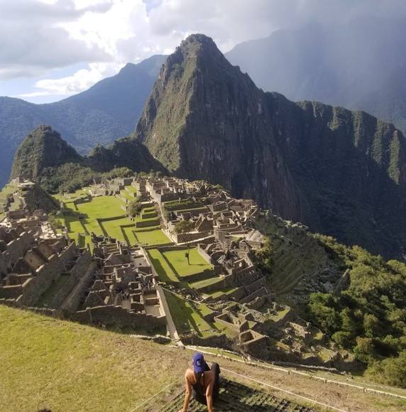 Meet your Posher, Lisa - Picture 1 of 1